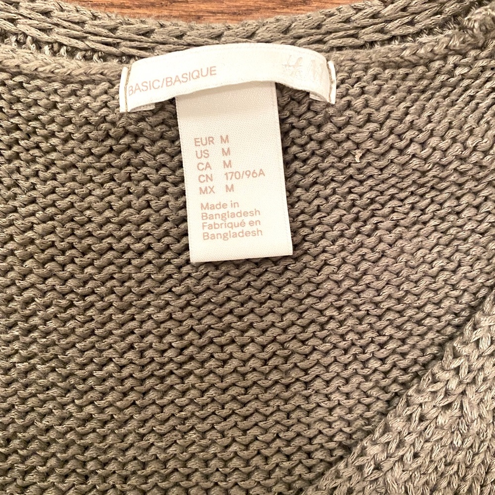 Sweater - Picture 3 of 6